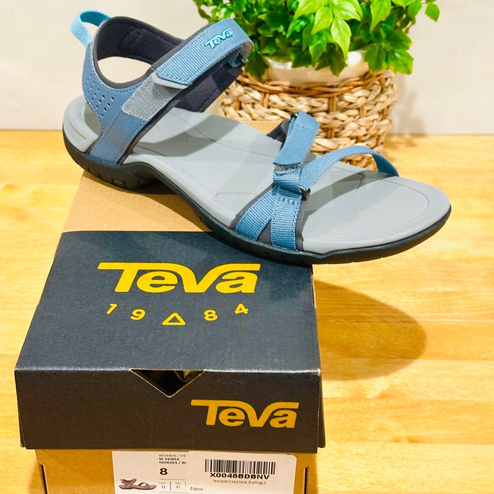 TEVA Verra Hiking Sandal, Size 9.5 M, Blue Mirage (NWT)